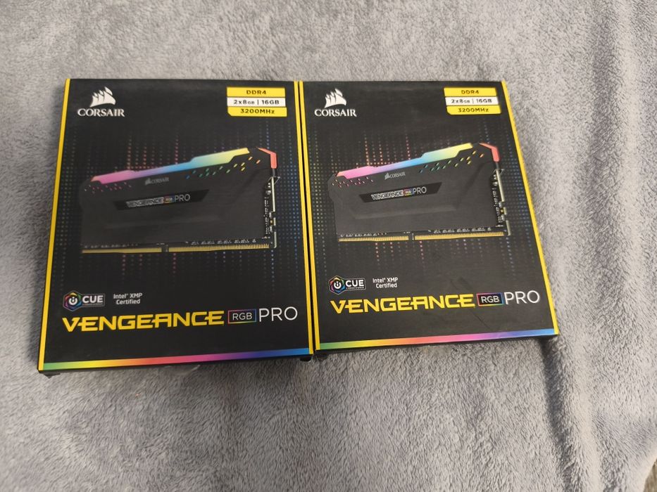 RAM Corsair Vengeance RGB PRO - DDR4 3200 Mhz 2x8GB (16GB) noi sigilat