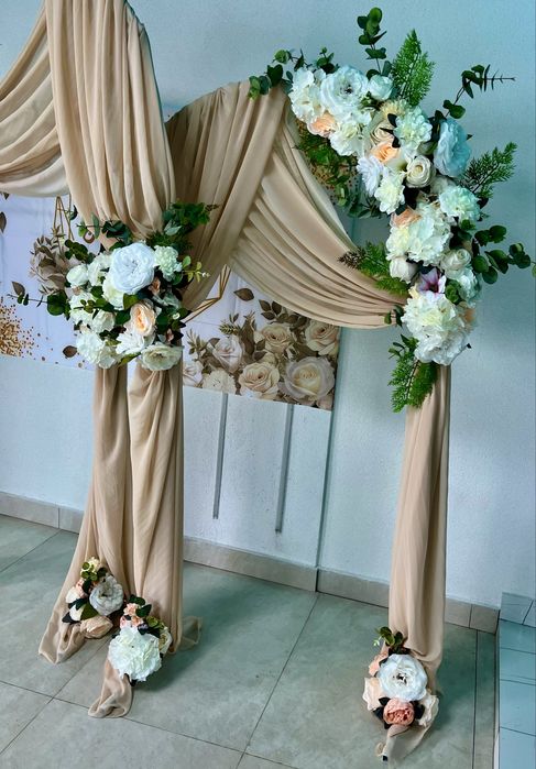 Inchiriez arcada flori +montare