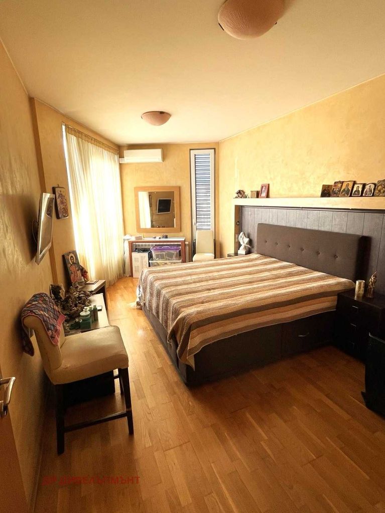 Продава се Двустаен апартамент в София, Манастирски ливади - 64 кв.м за 3430 €/кв.м - Снимка #2