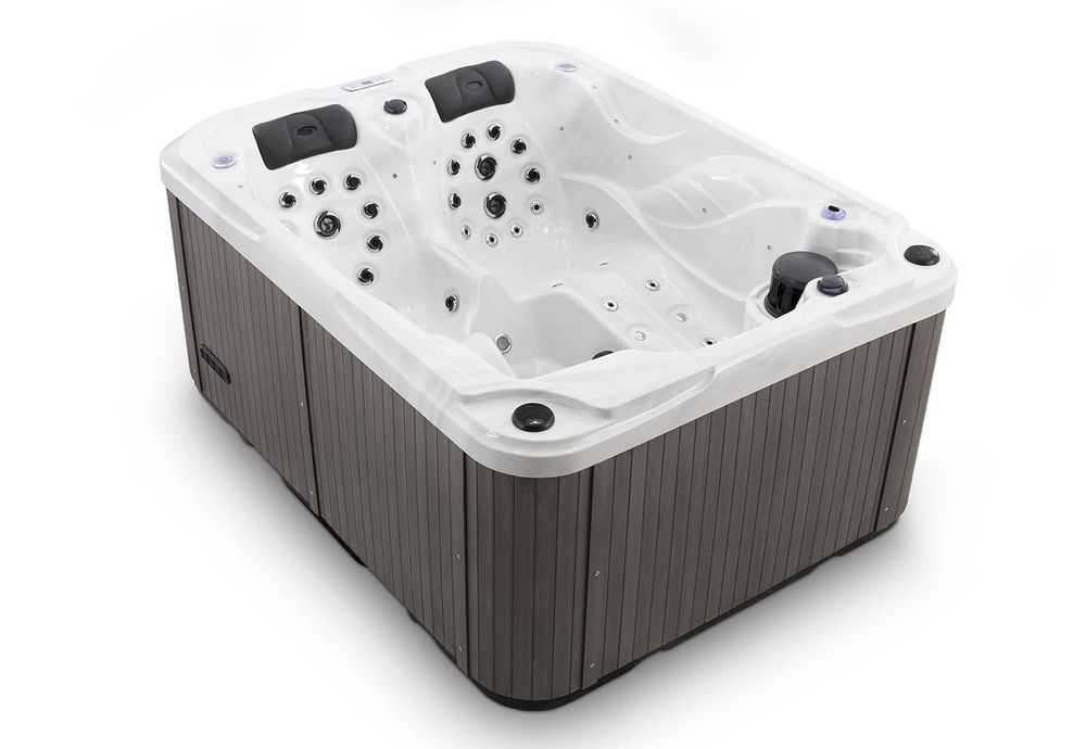 Чисто Ново Джакузи директно от завода производител с 2г гаранция