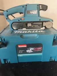 Slefuitor electric cu banda Makita 9404j