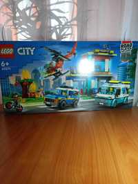 LEGO 60371 - Emergency Vehicles HQ