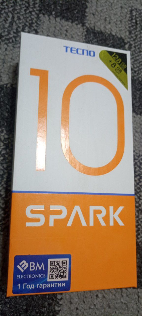 Tecno Spark 10 .