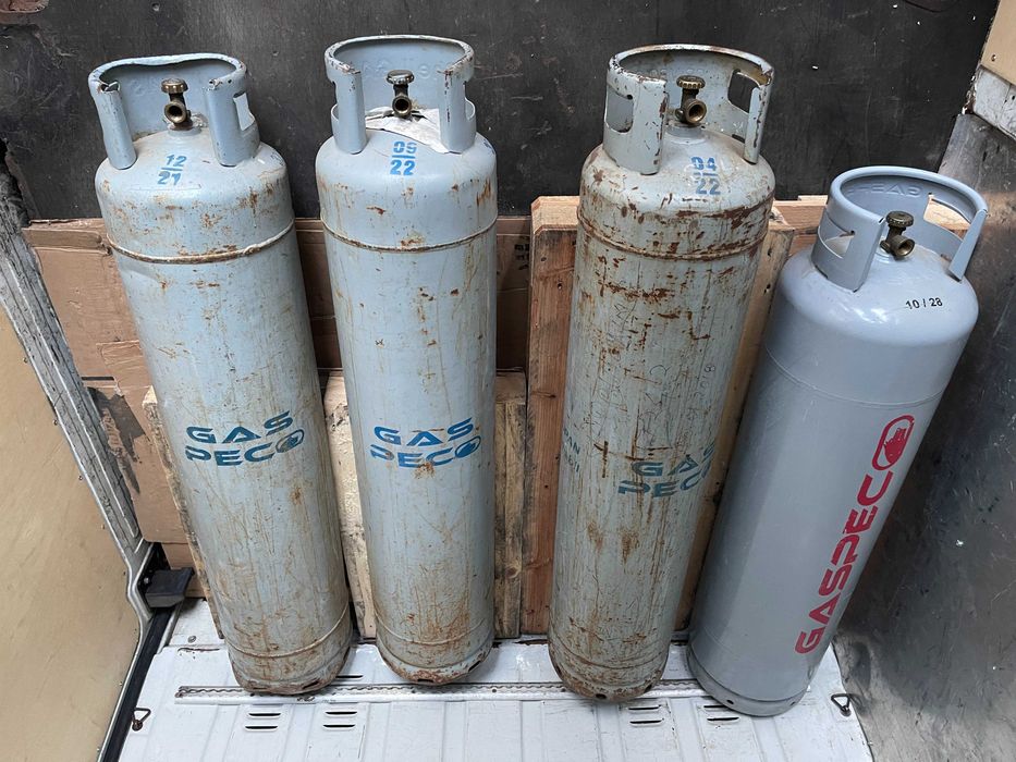 Butelii GPL 80l cu centralina set complet de 4