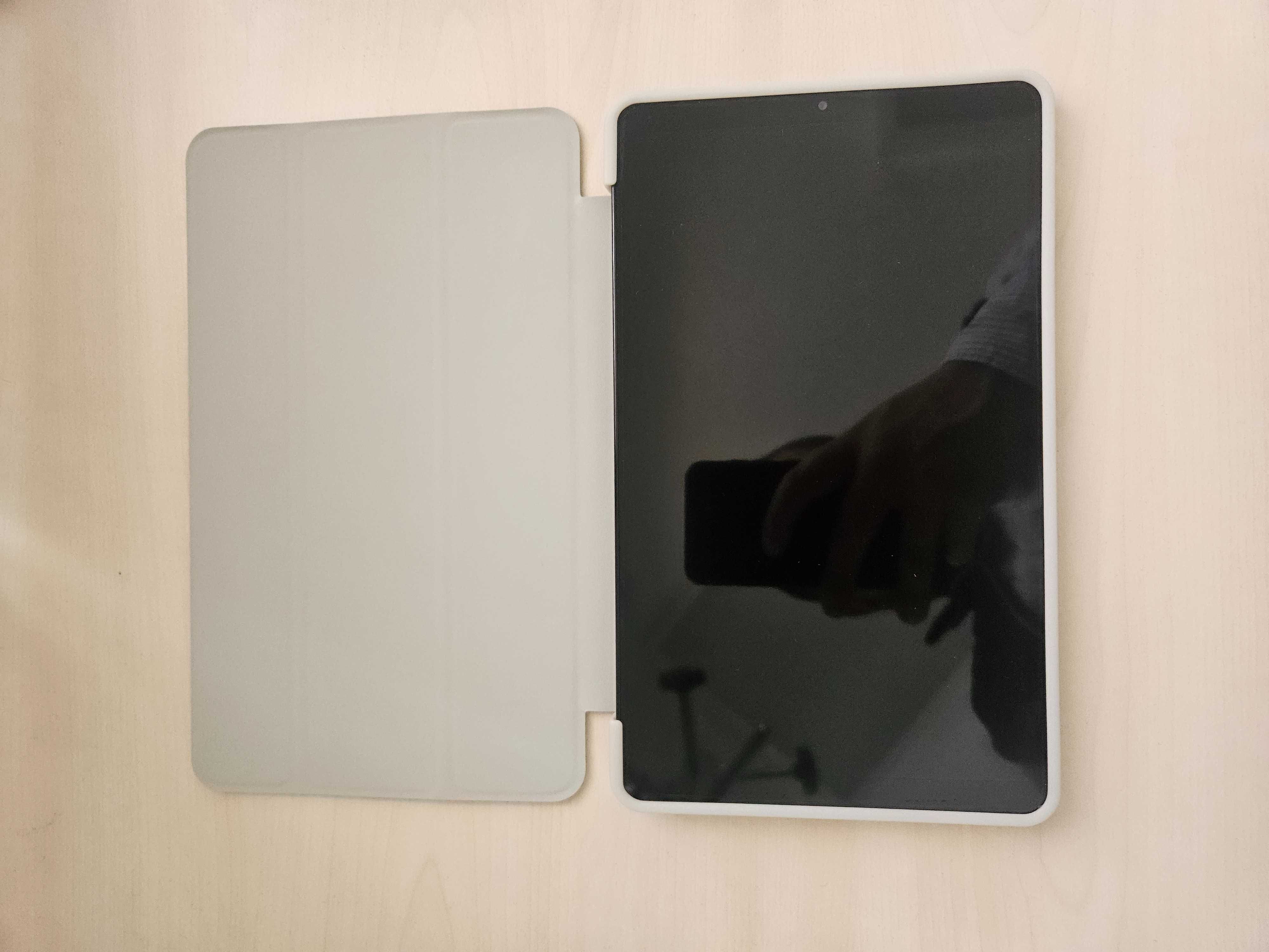 Samsung Tab A9 - НОВ!! Подарък- калъф и протектор за екрана.