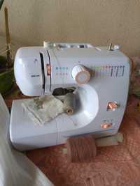 Машинка швейная домашняя