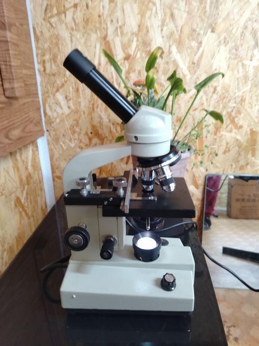 Микроскоп монокуляр электрический