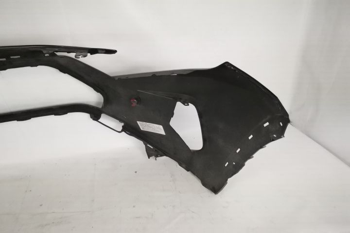 Предна броня Оригинална С Датчици В Добро Състояние Тойота РАВ4 / Toyo