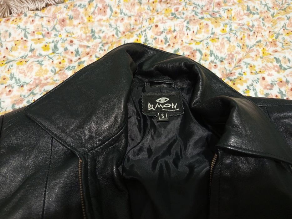 Черно кожено яке