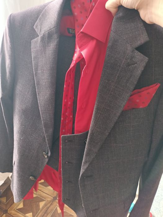 Продам костюм мужские