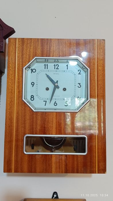 Продаю часы Янтарь с боем