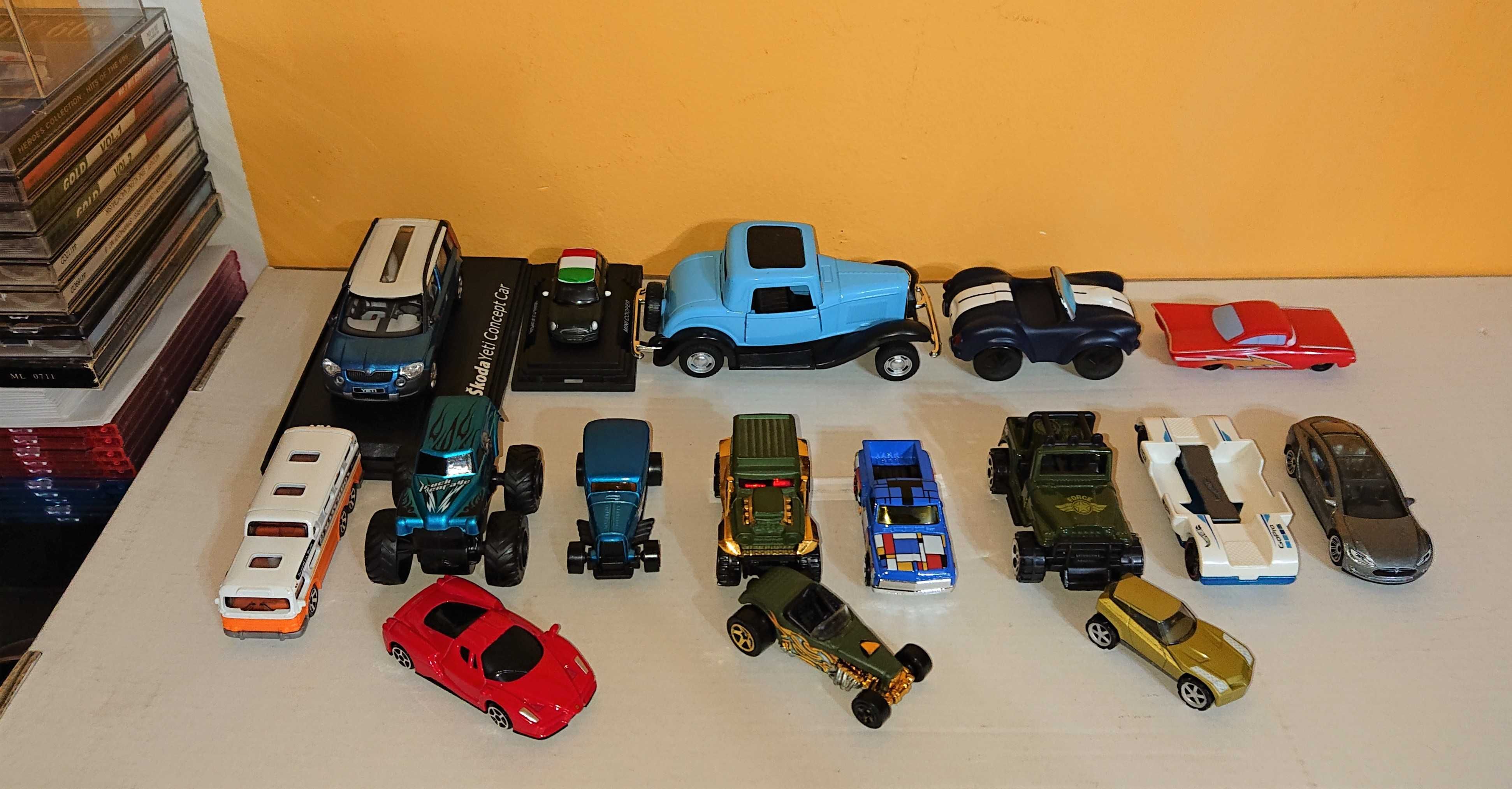 Lot 16 machete auto diverse / minichamps