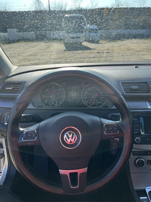 Volkswagen passat 2012