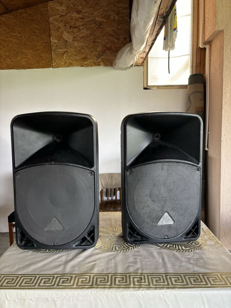 2 Boxe active Behringer B112D