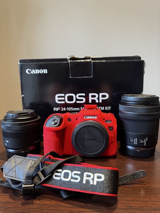 Безогледален фотоапарат CANON EOS RP + два обектива