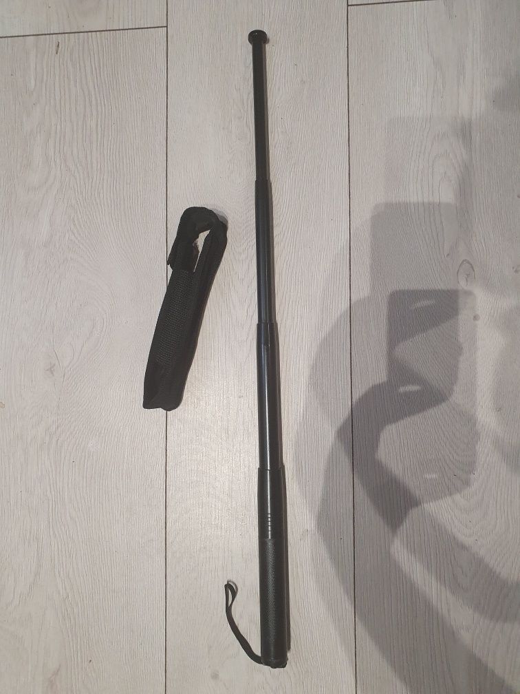 Baston telescopic 4 segmente  oțel 64 cm  autoapărare cu husa