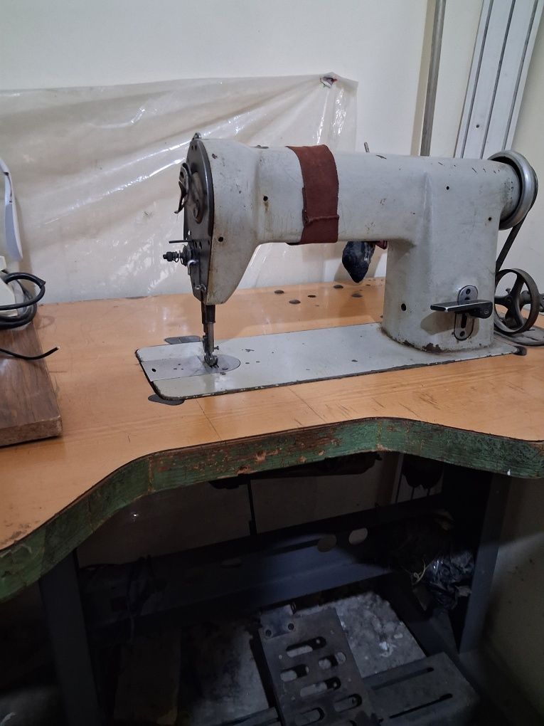 Tikuv mashinkasi sotiladi 100$