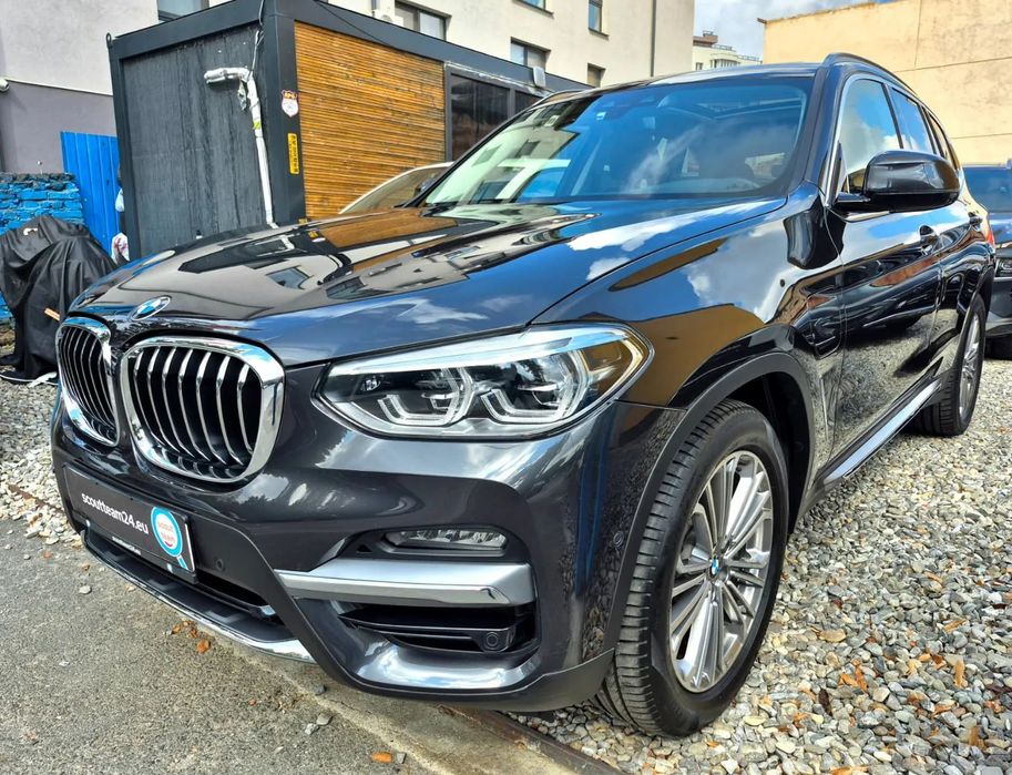 BMW X3 X3 xDrive30eA 292 cp Luxury , plug in hybrid, panoramic, garantie