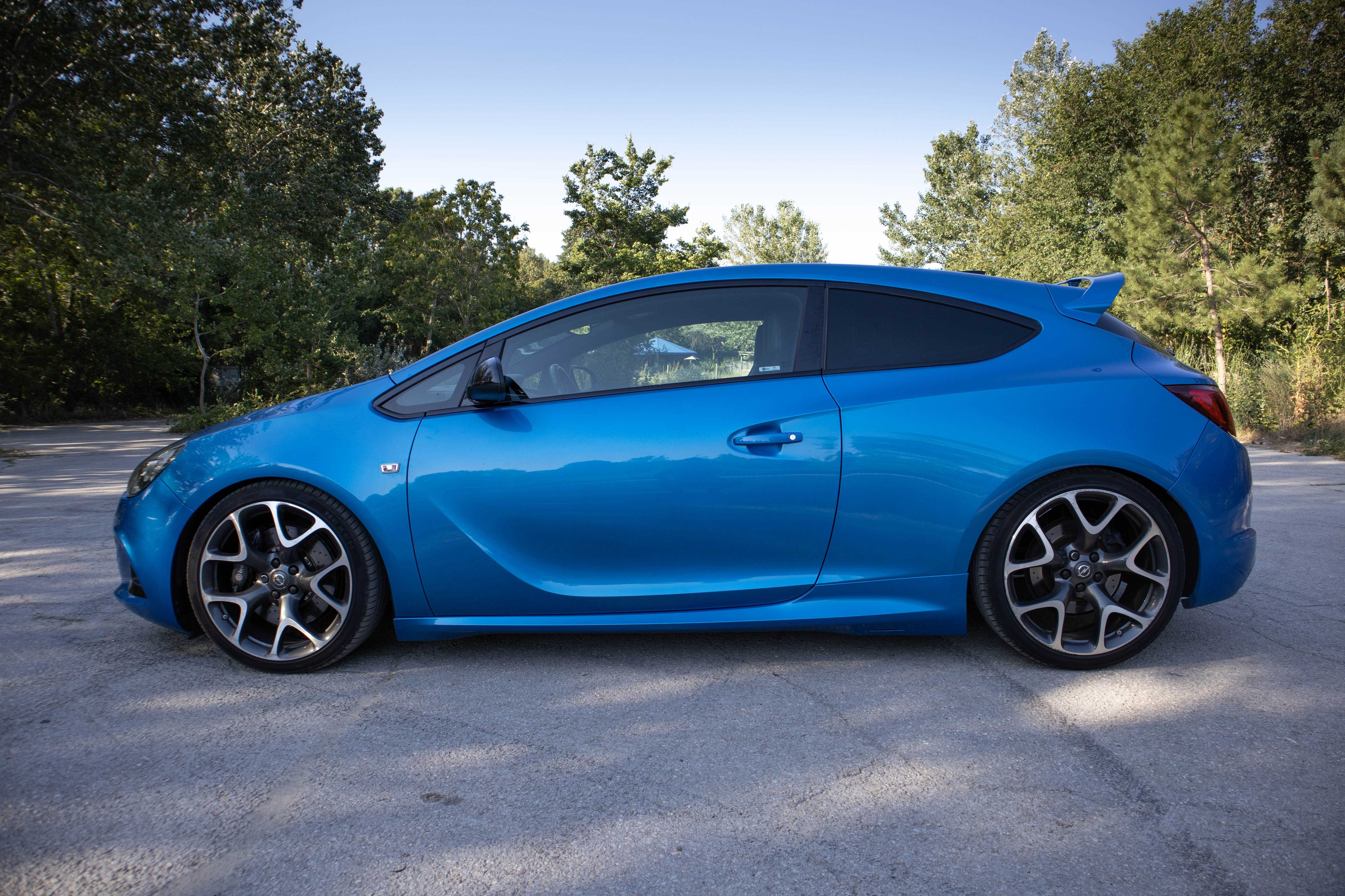 Opel Astra J OPC