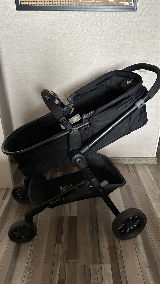 Коляска детская 3 в 1 Evenflo Pivot Modular