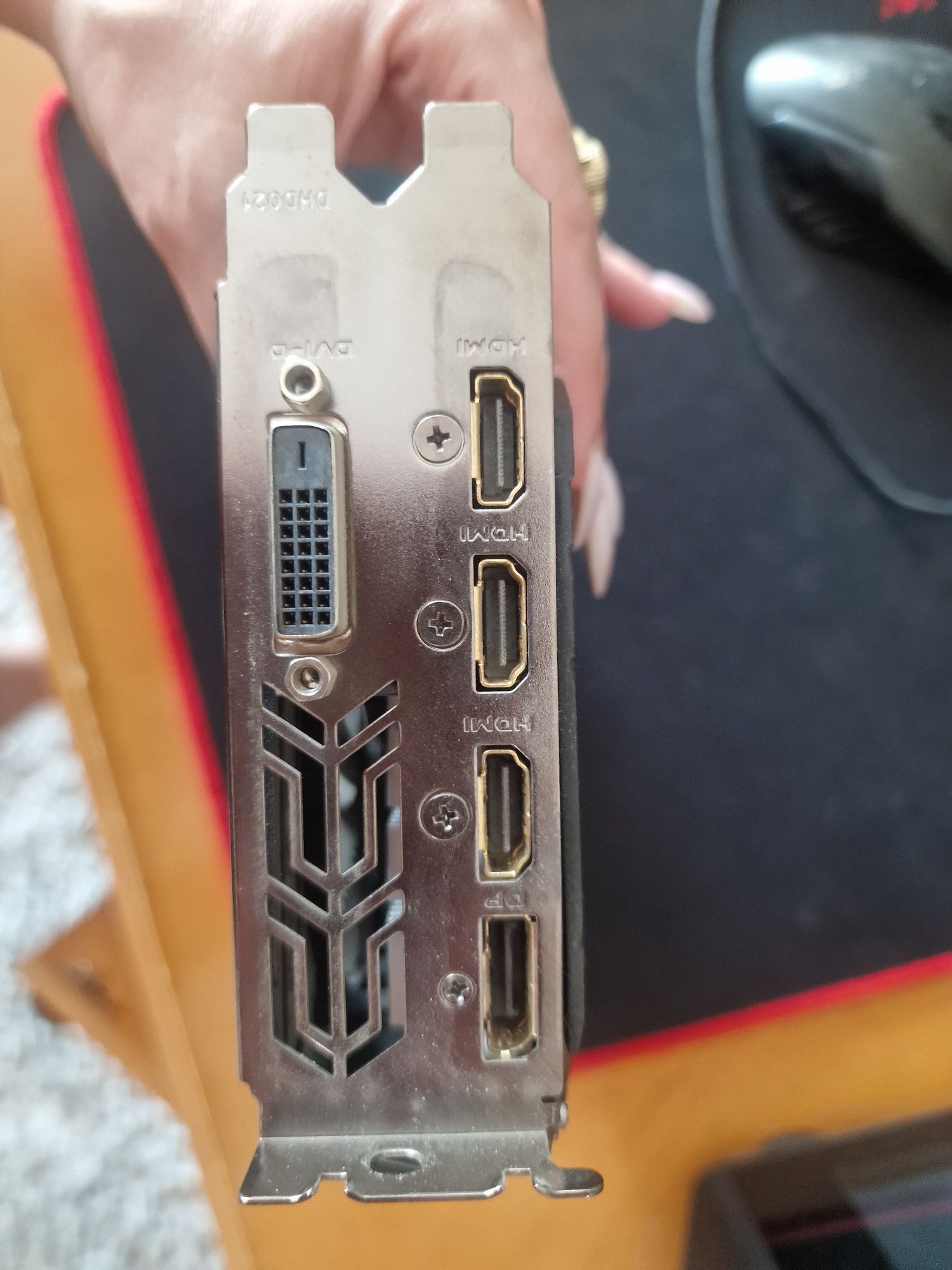 Gigabyte GTX 1050 TI 4 гб  продам видеокарту