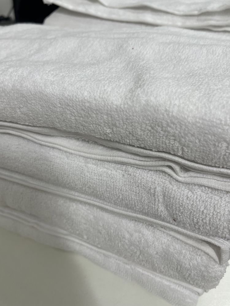 Белоснежные Махровые полотенца белые для гостиниц