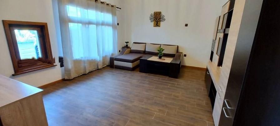 Къща, под наем, с. Лозен