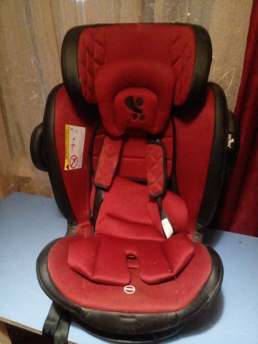 Продам кресло детское автомобильное.