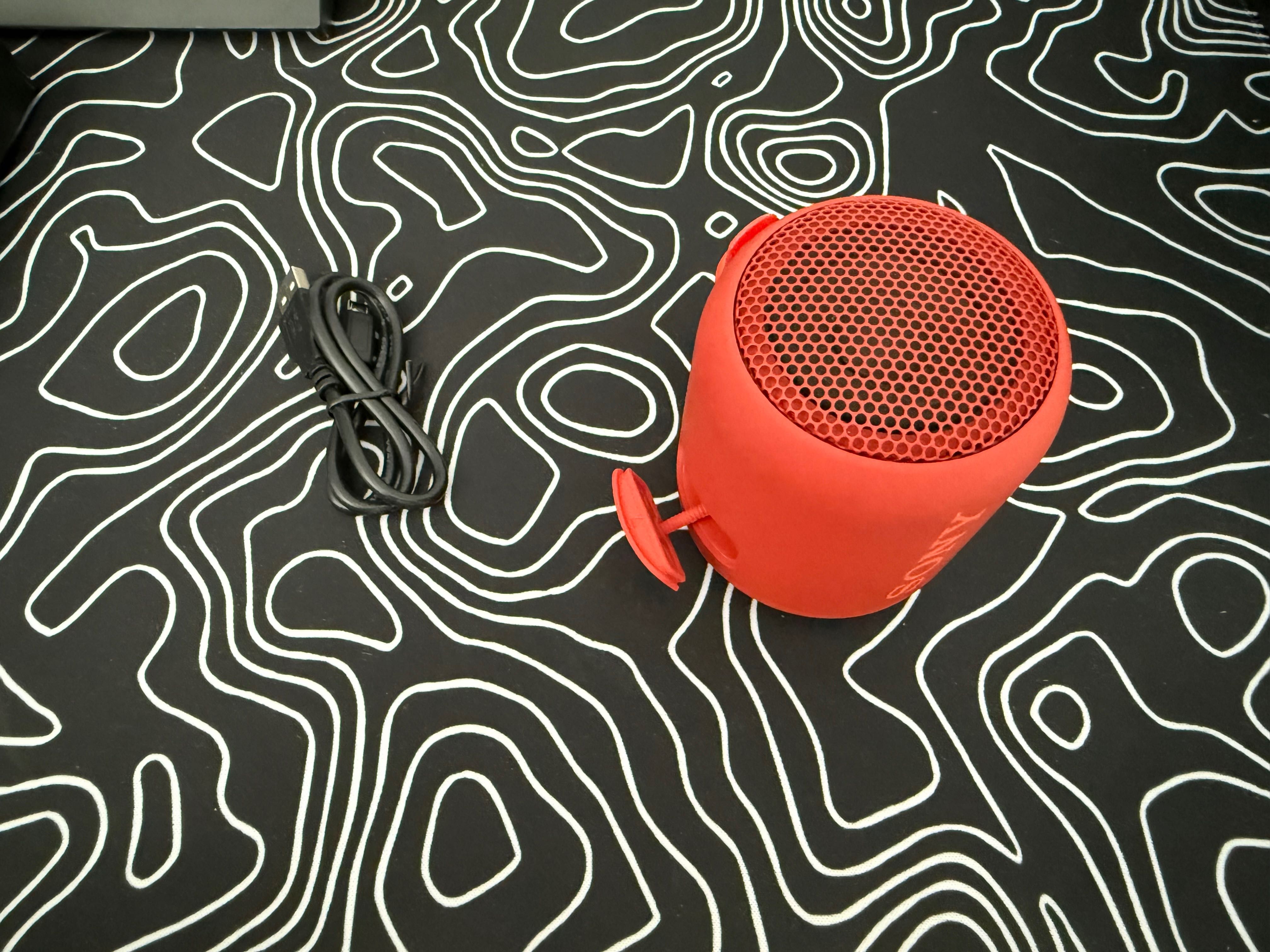 Sony Extra Bass SRS-XB12 колонка