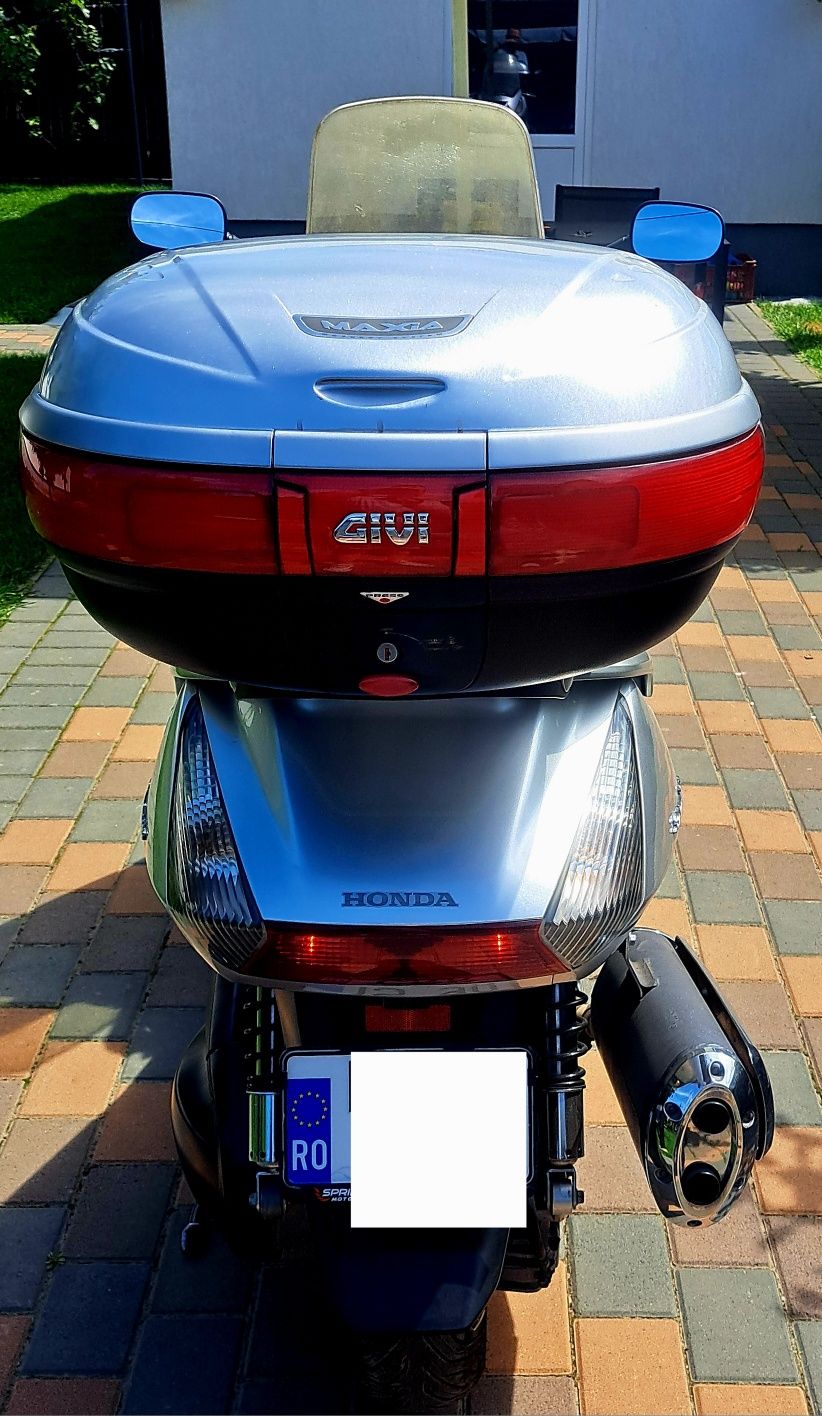Honda Silver Wing 600