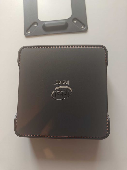 Мини компютър 128GB/8GB Ram