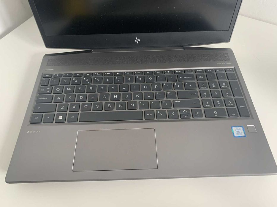 Лаптоп HP ZBook 15v G5, i7-8750H, NVIDIA Quadro P600 4GB, 15.6 FHD IPS