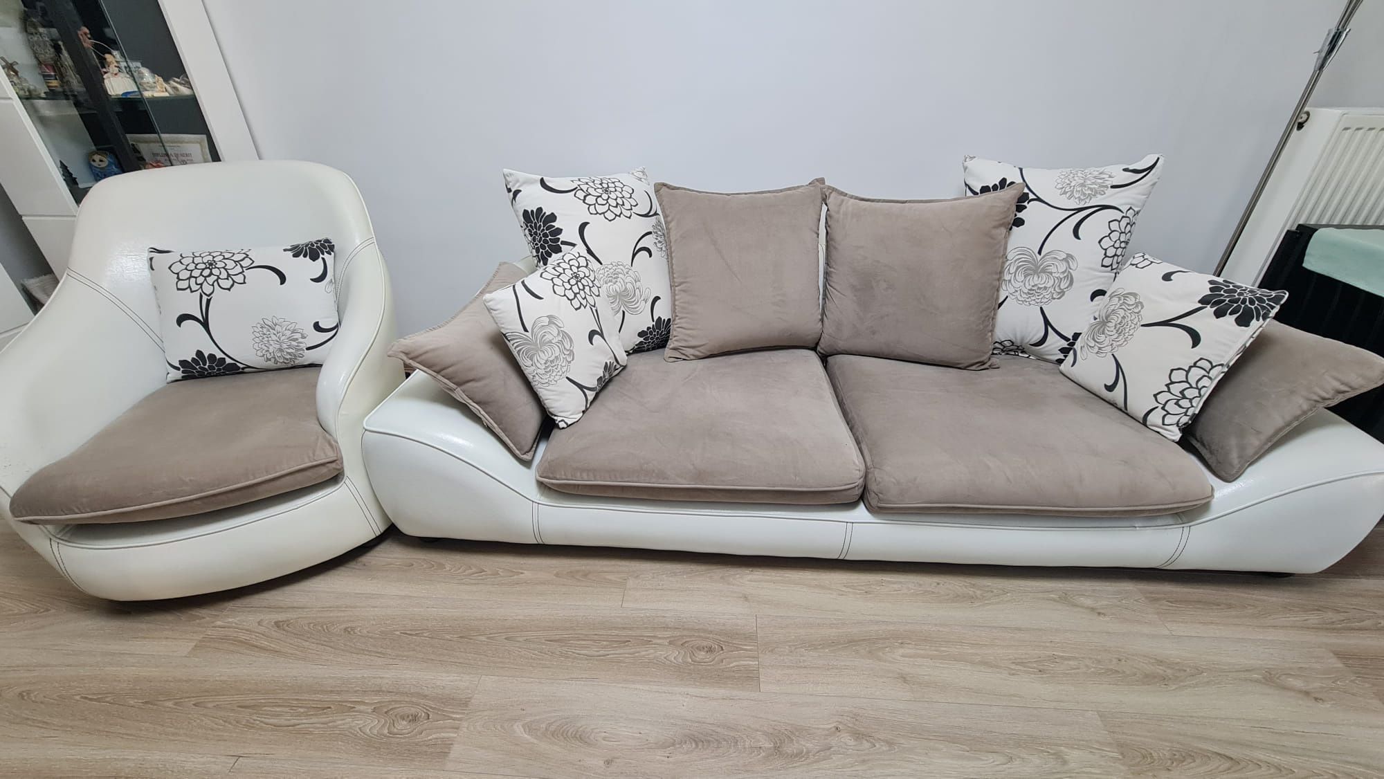 Set canapele piele albă