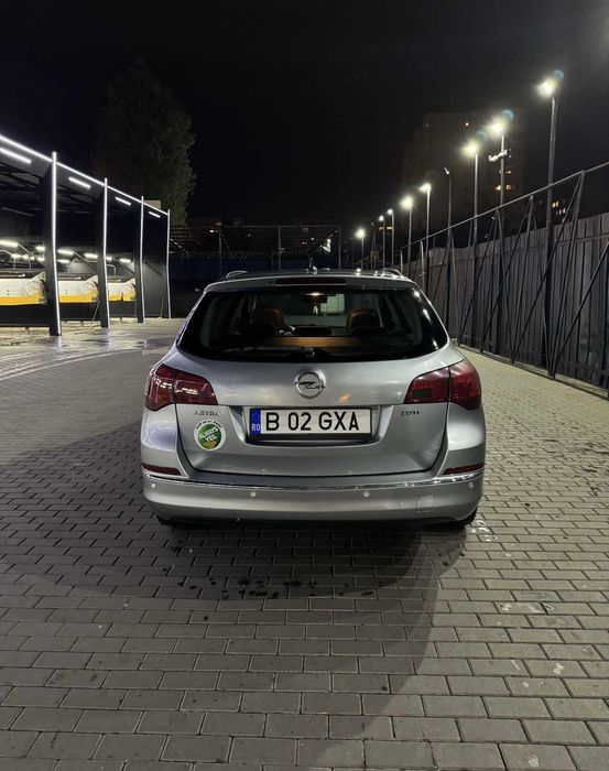 Opel astra j sport tourer