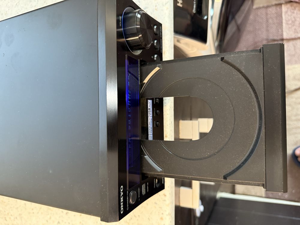Onkyo CR-525 Мини ресивър