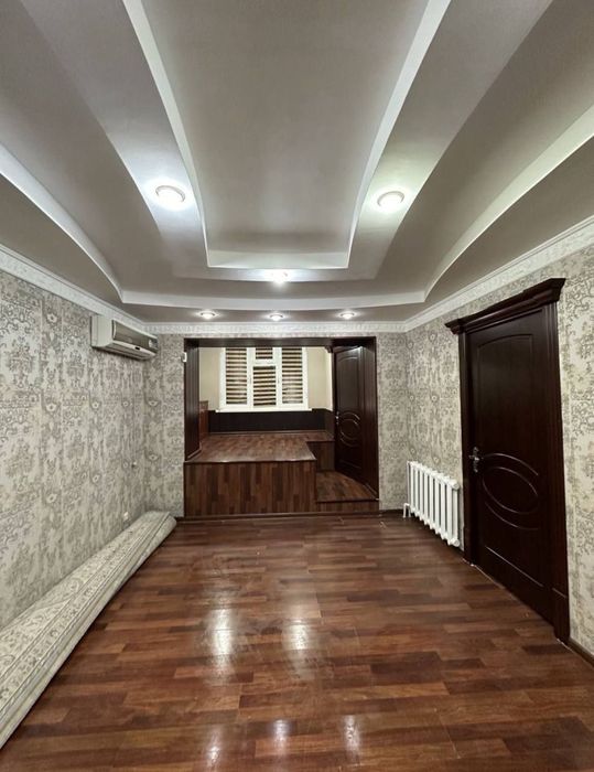 Квартира на Чиланзар 9 квартал 3*4/1/4 общ пл 65м с  обстановкой