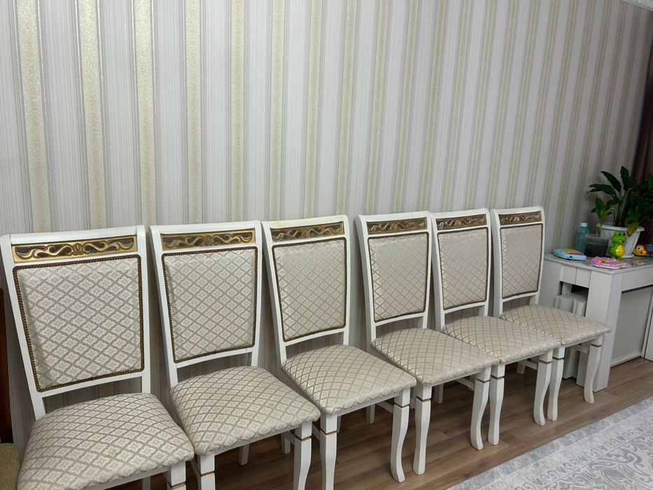 Продам стулья в отличном состоянии