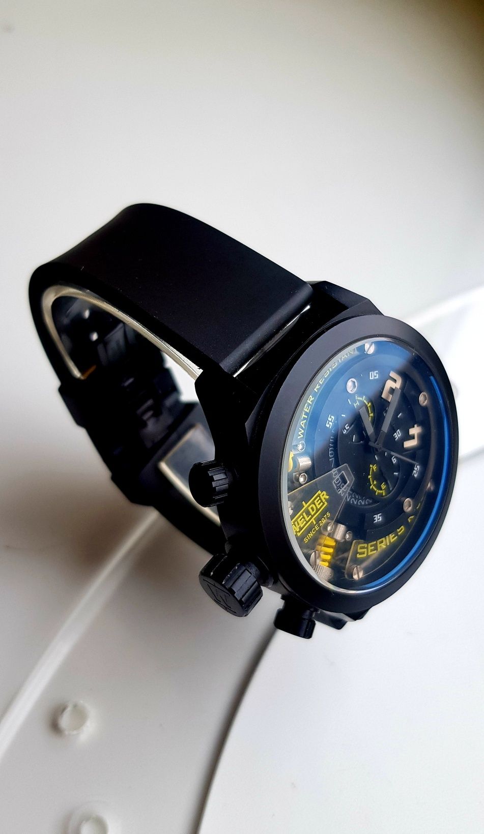 Мужские оригинальные часы WELDER - K38. 700