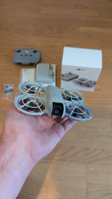 Dronă DJI NEO Fly more combo