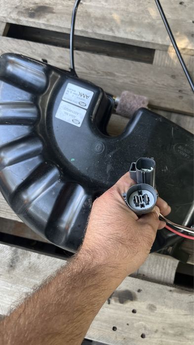 Compresor suspendie pneumatica aer range rover sport bloc valve piese