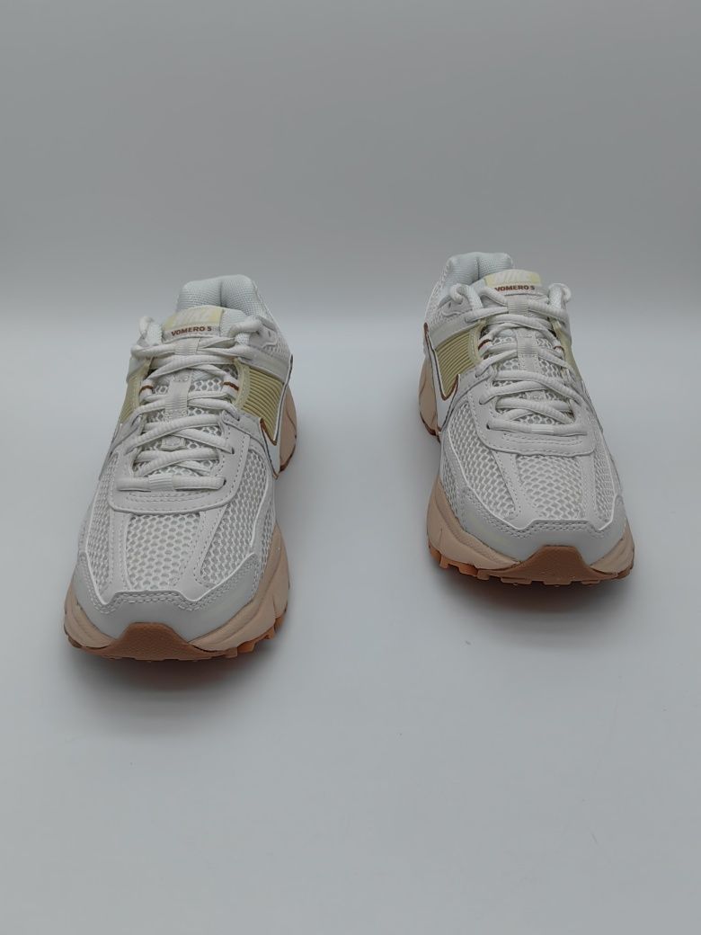Nike Zoom Vomero 5