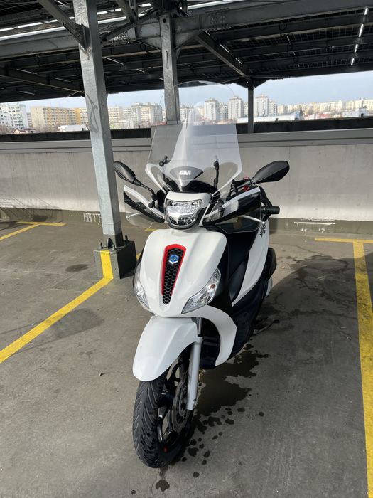 Vand scuter Piaggio Medley S 125