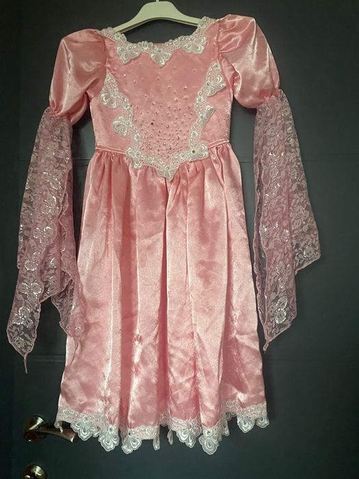 Детска розова рокля