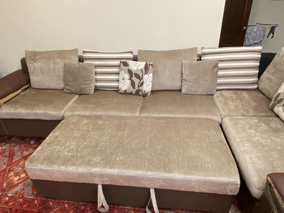 Диван угловой б/у