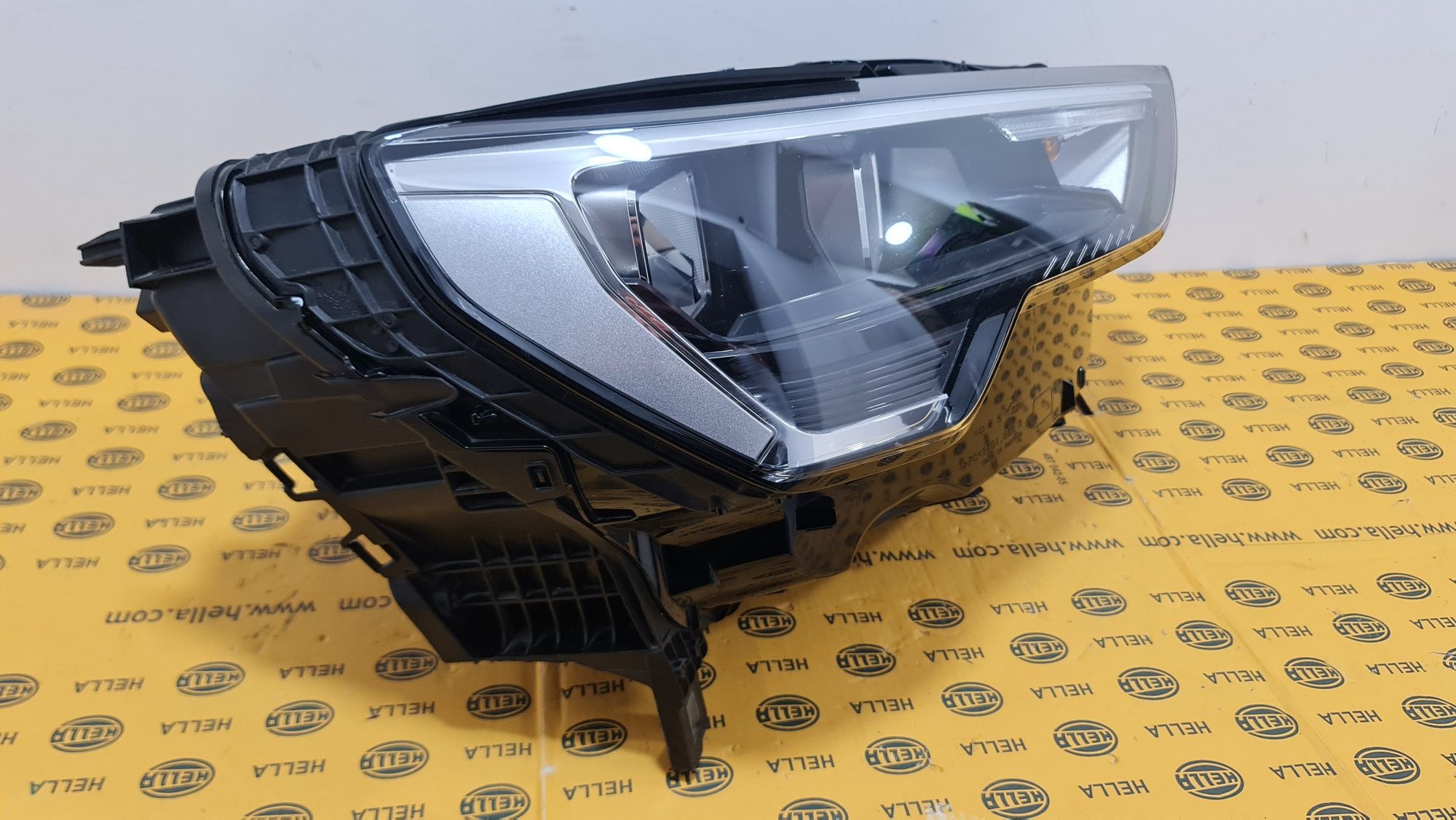 Far full led Audi Q3 F3B F3N 83A 2019+ complet calculator