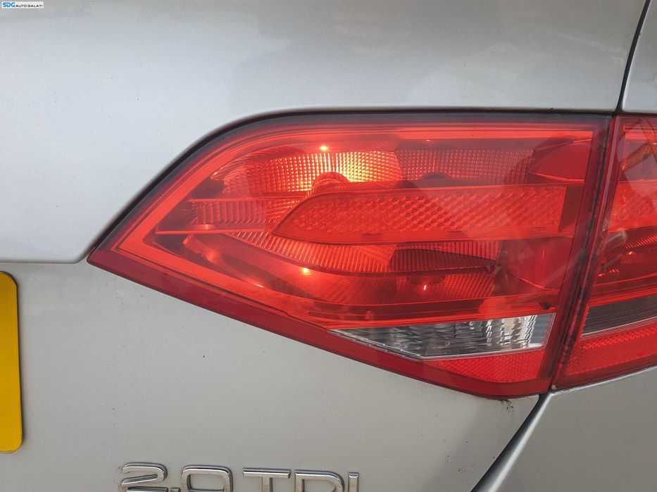 Tripla Stop Lampa Dreapta de pe Haion Hayon Portbagaj Audi A4 B8 Berlina Sedan NFL Non Facelift 2008 - 2012 [K2307]