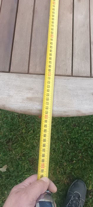 Set Masă cu 6 scaune din lemn