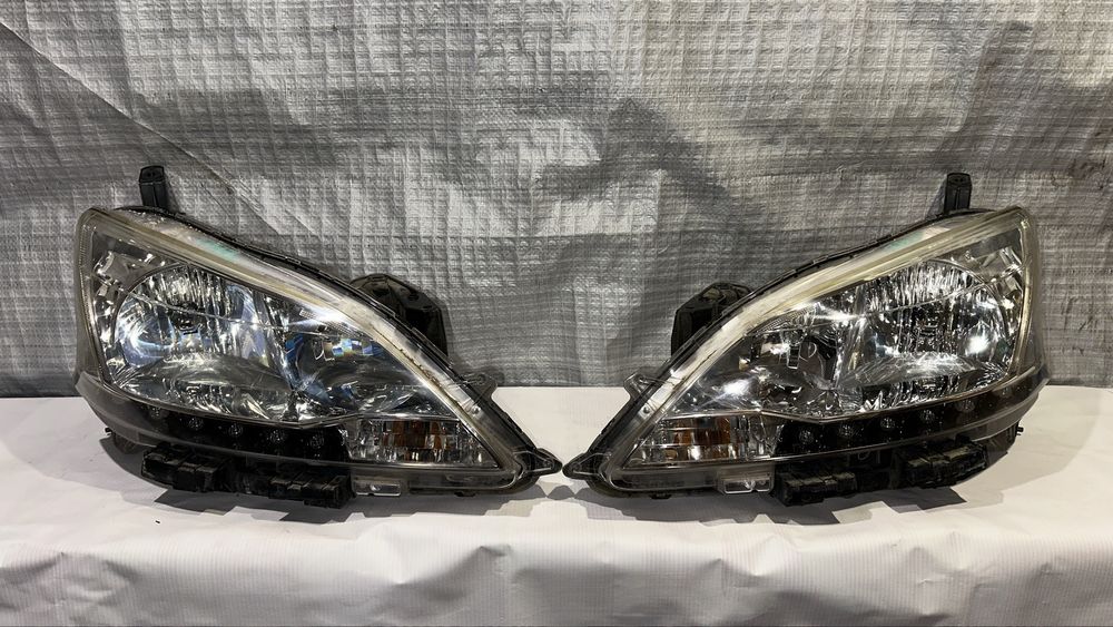 Фары фара Nissan Sentra TB17 Сентра оригинал из Японии