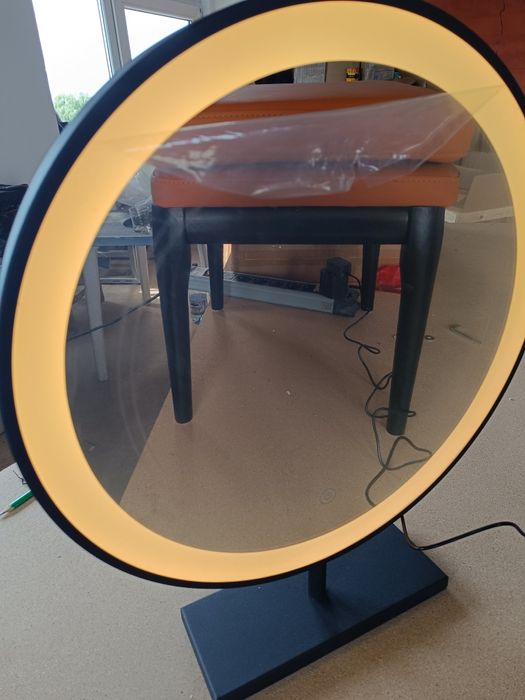 Oglinda machiaj si taburet