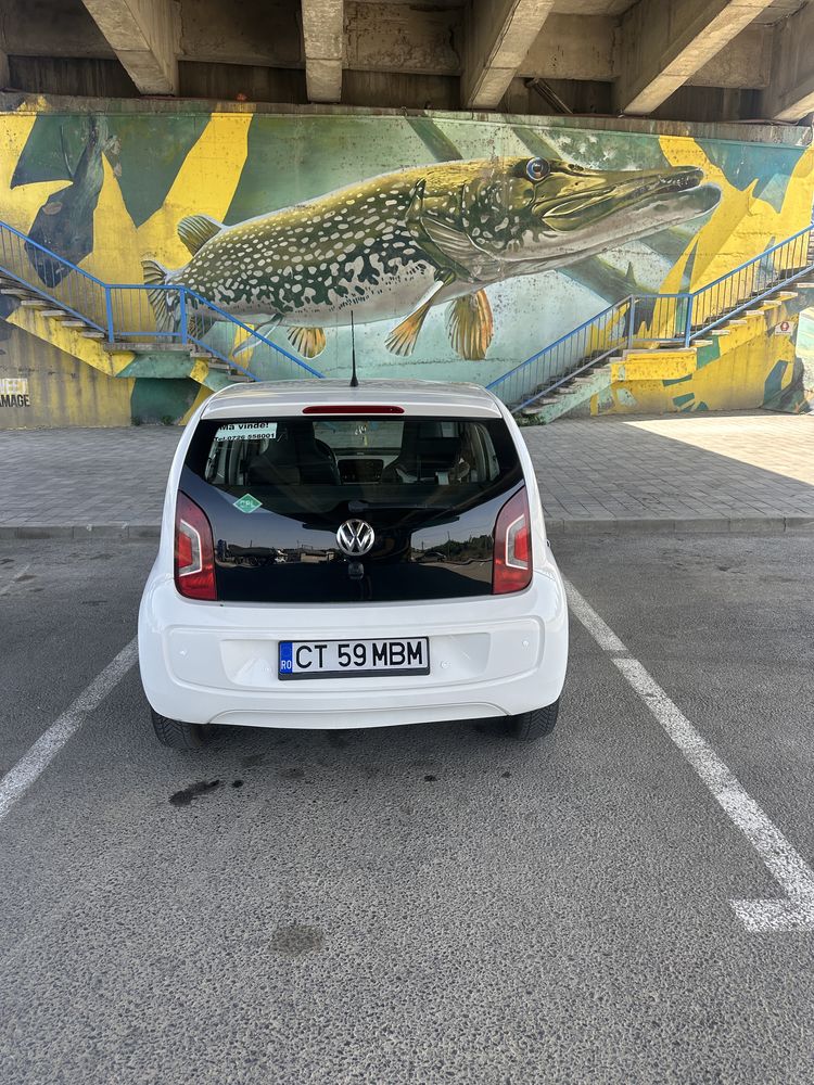 Volkwagen UP 1l +Gaz . Masina perfecta de oras